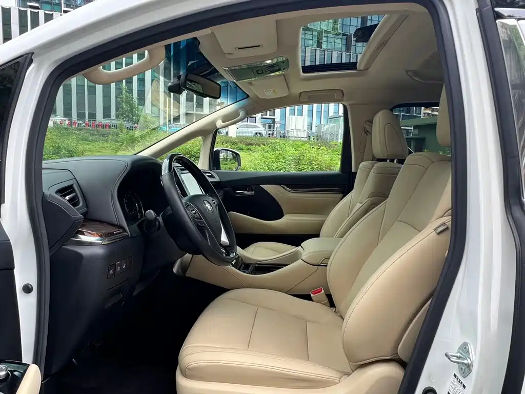 Toyota Alphard 2018 — фото 9