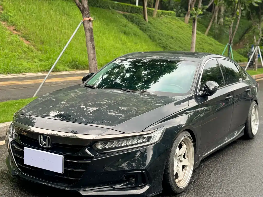 Honda Accord 2022 — фото 1