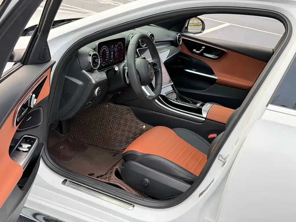Mercedes-Benz C-Class 2022 — фото 7
