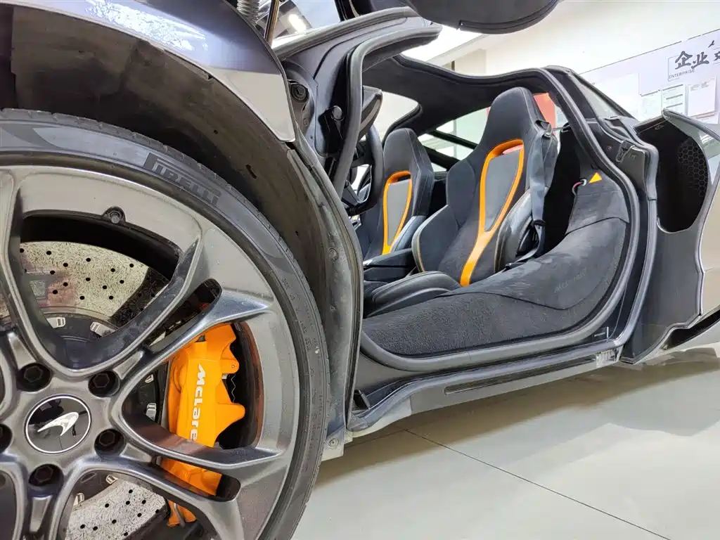 McLaren 720S 2018 — фото 13