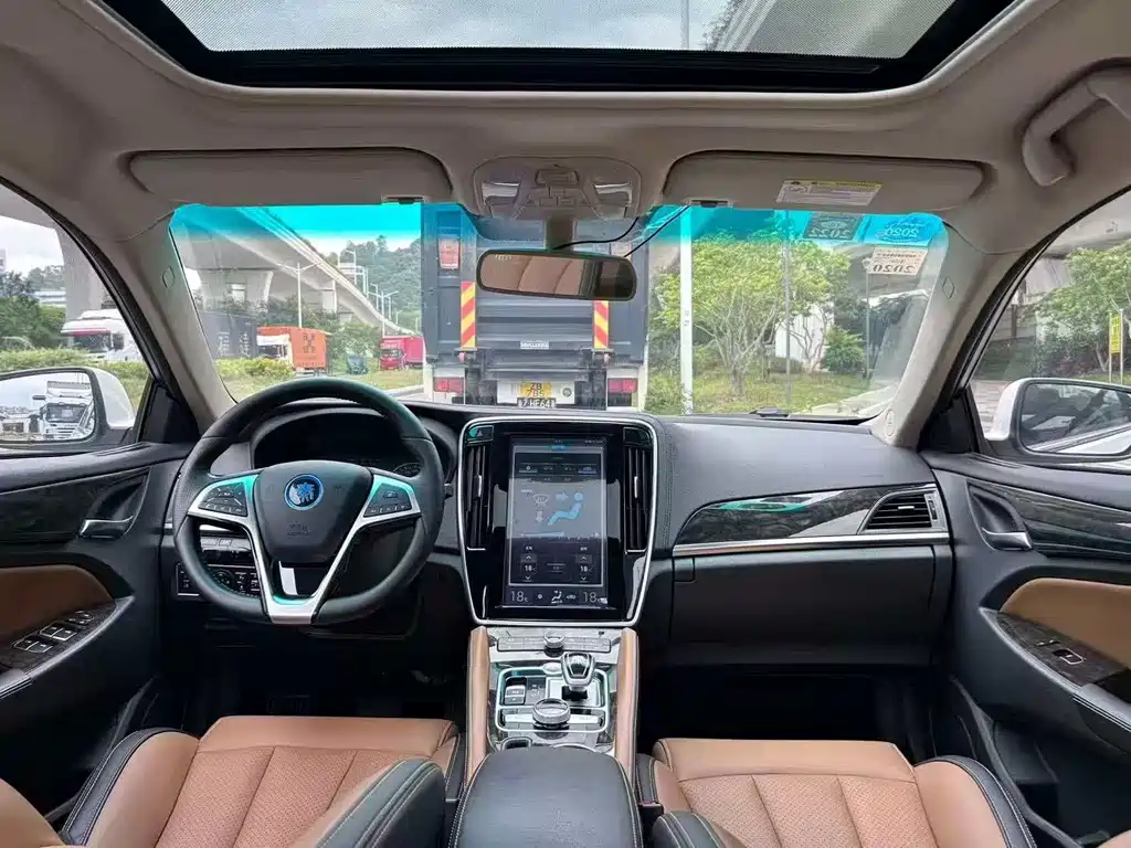 BYD Qin NEV 2018 — фото 15