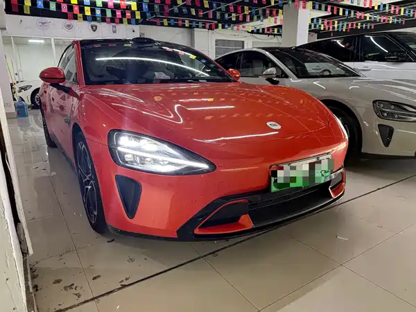 Xiaomi SU7 2024