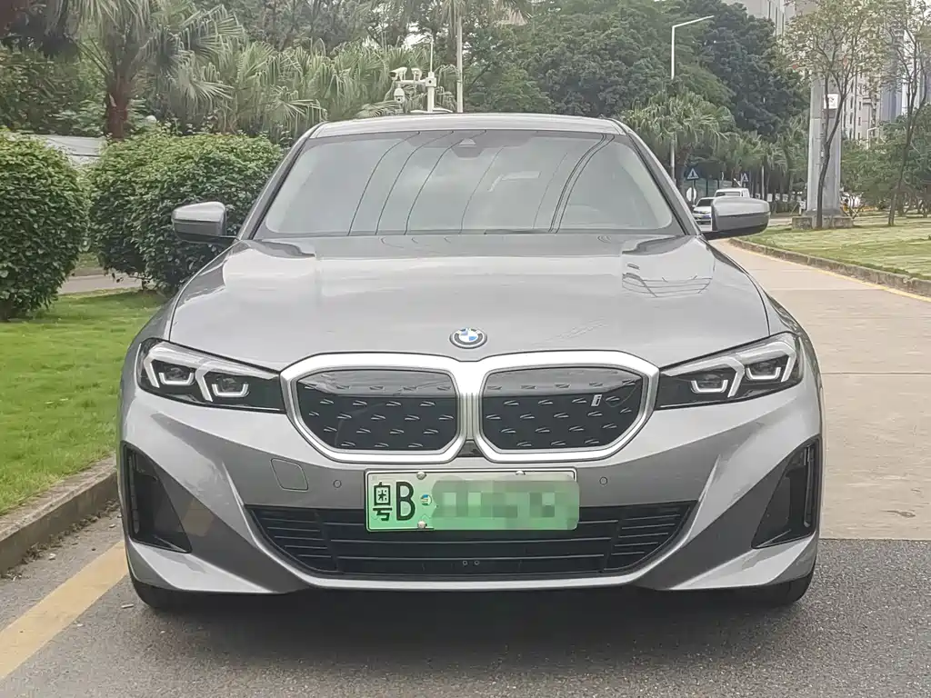 BMW i3 2024