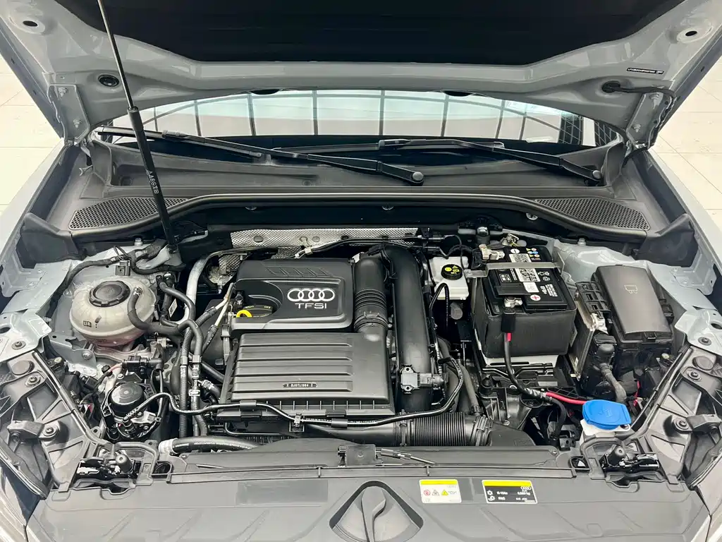 Audi Q2L 2023 — фото 17