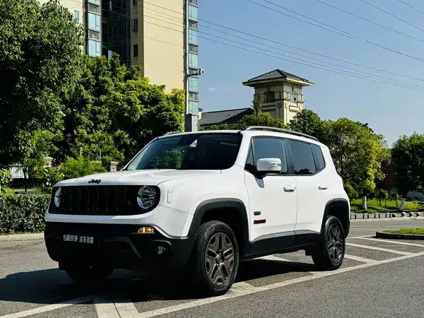 Jeep Freeman 2016