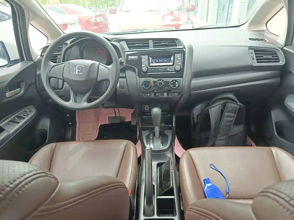 Honda Fit 2019 — фото 10