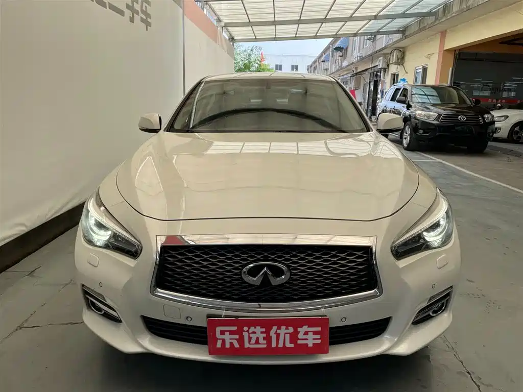 Infiniti Q50L 2016