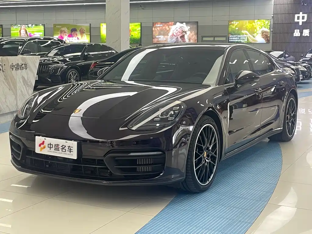 Porsche Panamera 2022