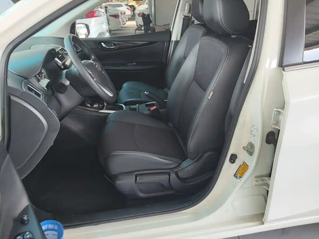 Nissan Tiida 2019 — фото 15
