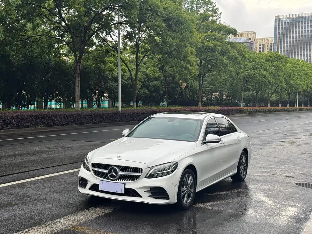Mercedes-Benz C-Class 2019 — фото 1