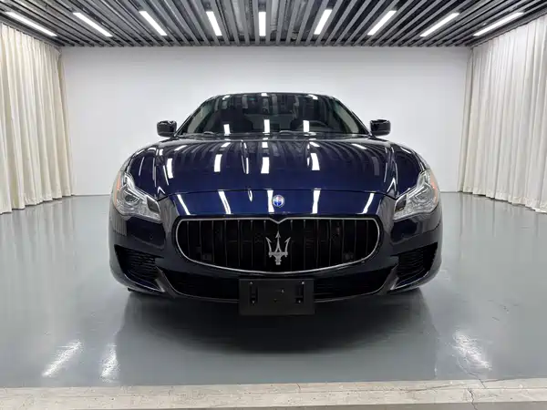 Maserati Quattroporte 2013