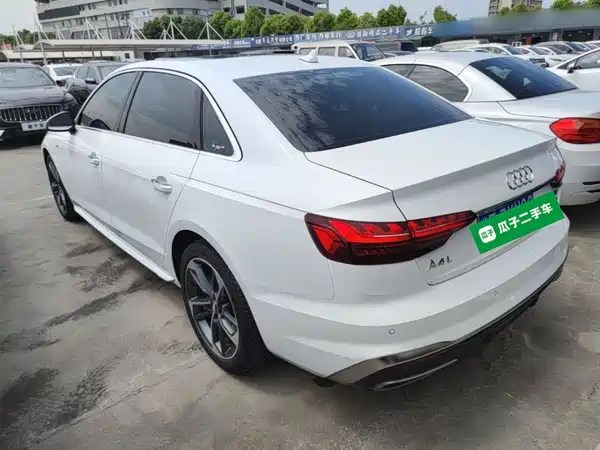 Audi A4L 2020