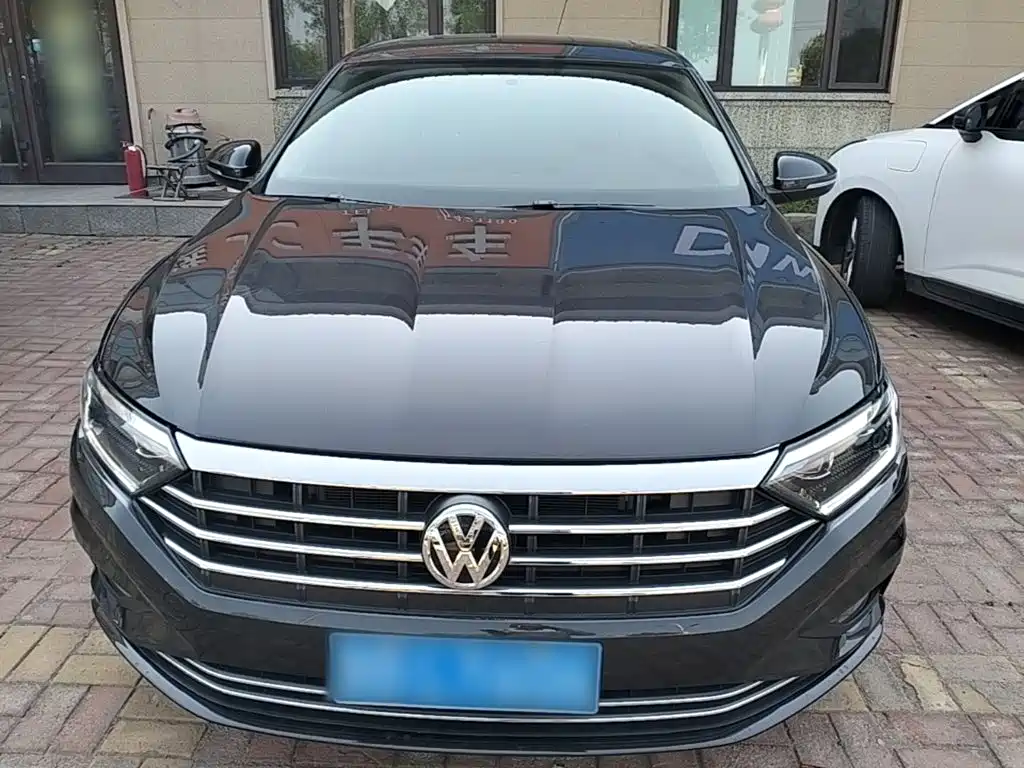 Volkswagen Sagitar 2020