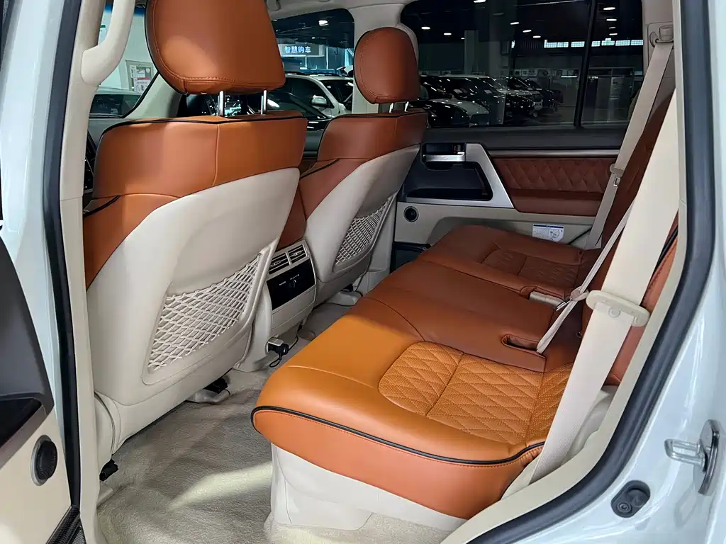 Toyota Land Cruiser 2019 — фото 22