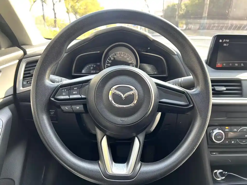 Mazda 3 Axela 2017