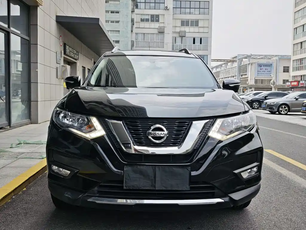 Nissan X-Trail 2017 — фото 2