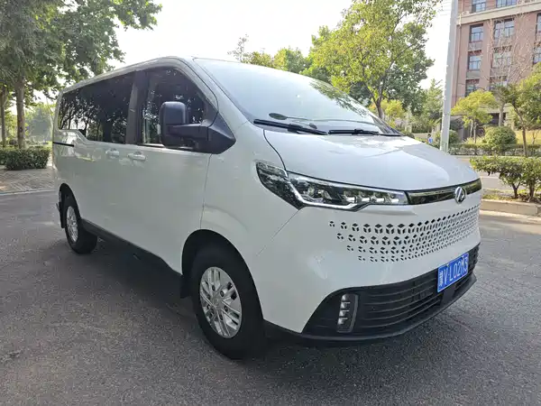 Maxus V70 2023