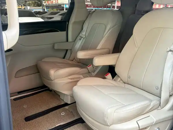 Buick GL8 2024
