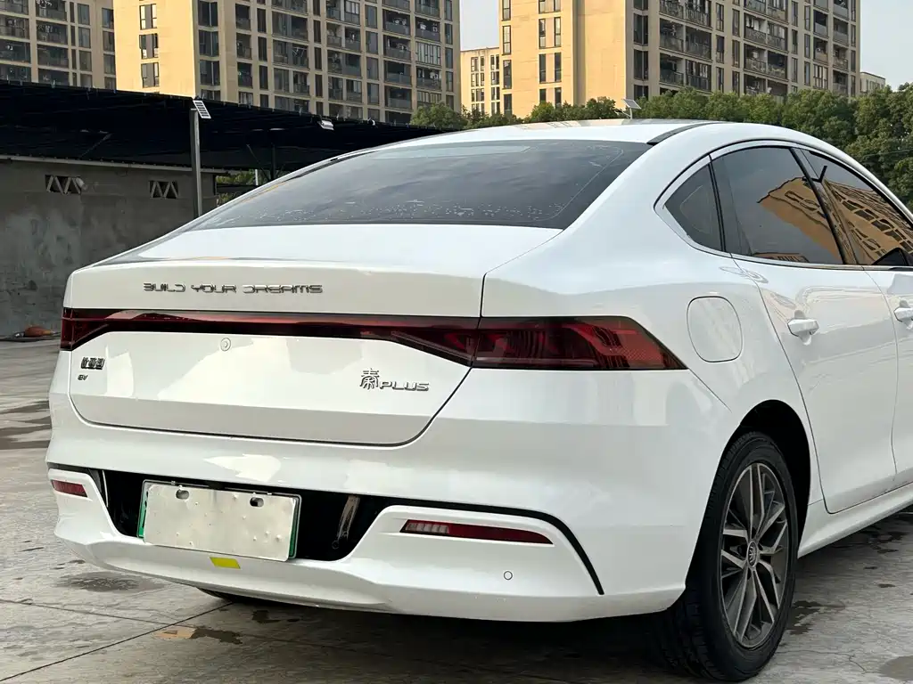 BYD Qin PLUS 2022 — фото 15