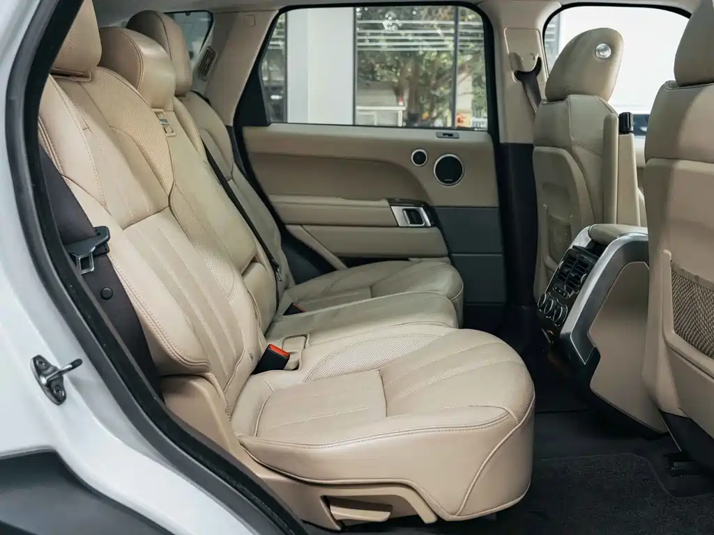 Land Rover Range Rover Sport 2015 — фото 12