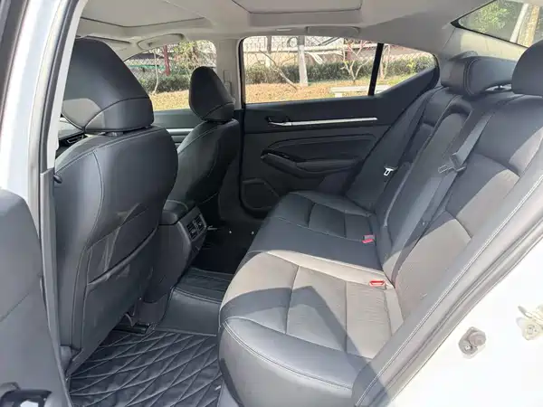 Nissan Teana 2024