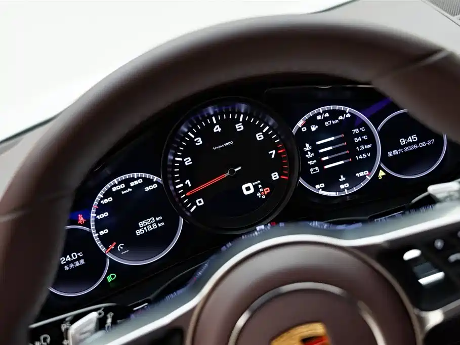 Porsche Panamera 2018 — фото 18