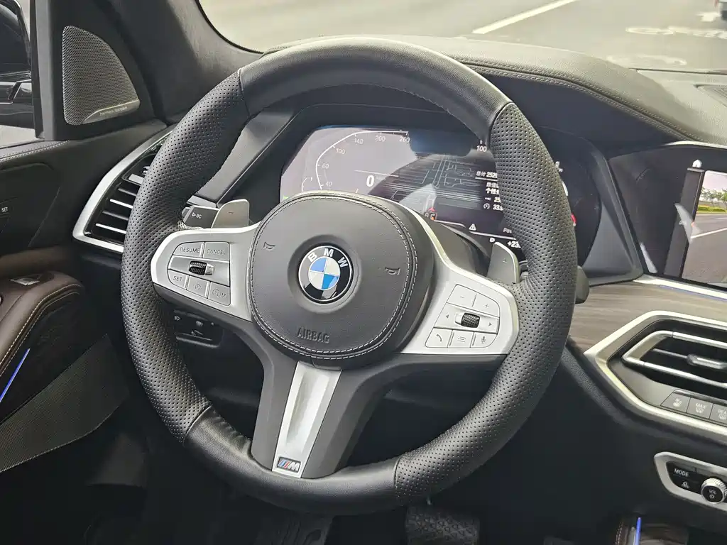 BMW X5 2023 — фото 11