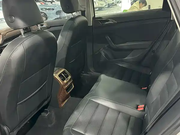 Volkswagen Tharu 2021