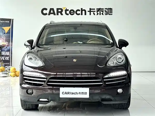 Porsche Cayenne 2014