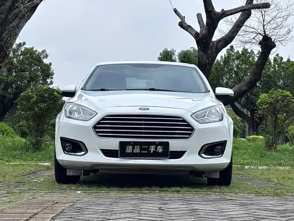 Ford Escort 2016