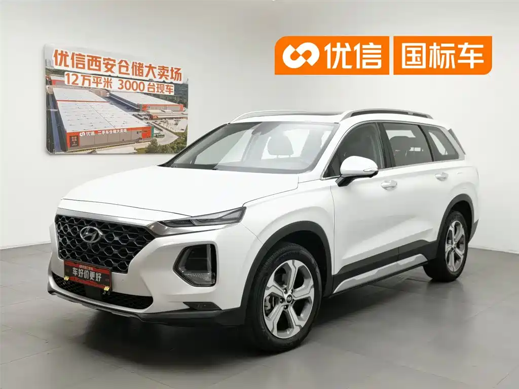 Hyundai Santa Fe 2022