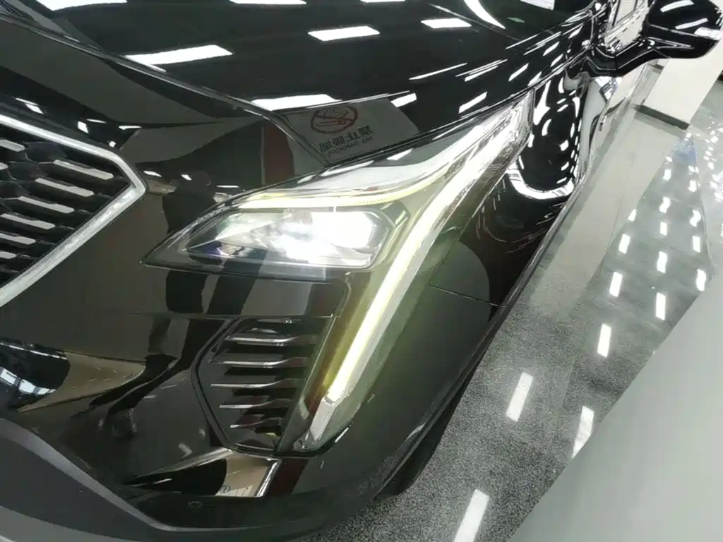 Cadillac XT4 2020 — фото 24