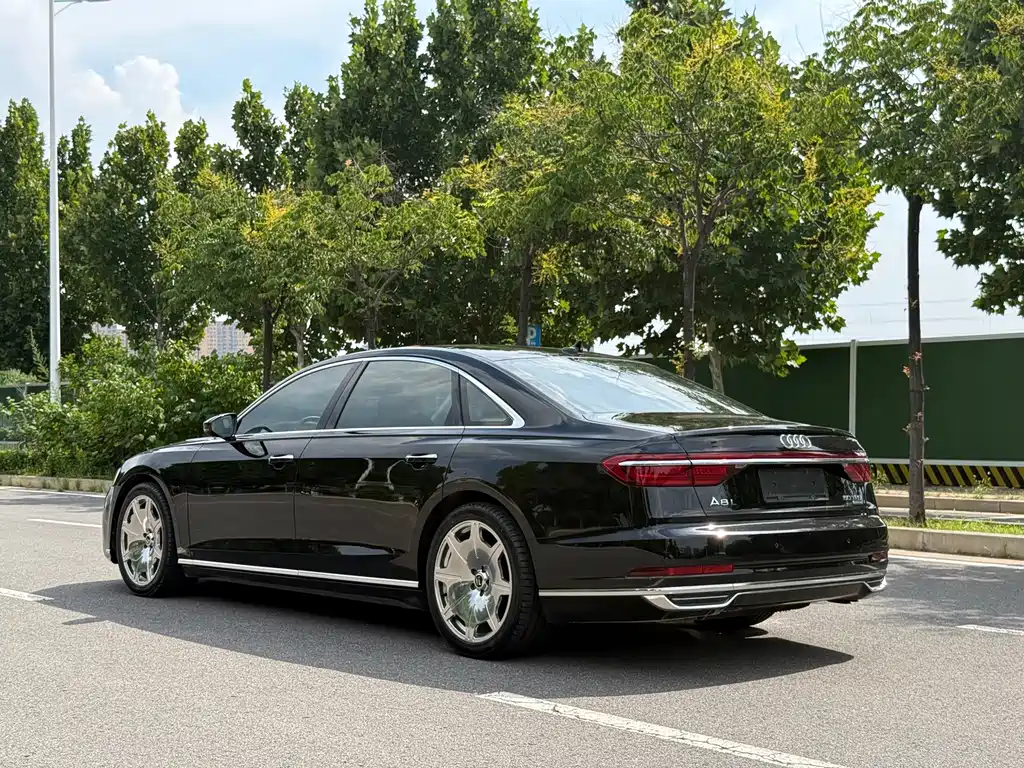 Audi A8 2021