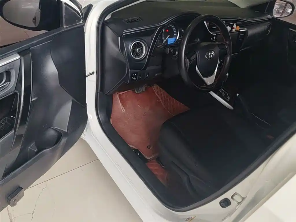 Toyota Corolla 2019 — фото 16