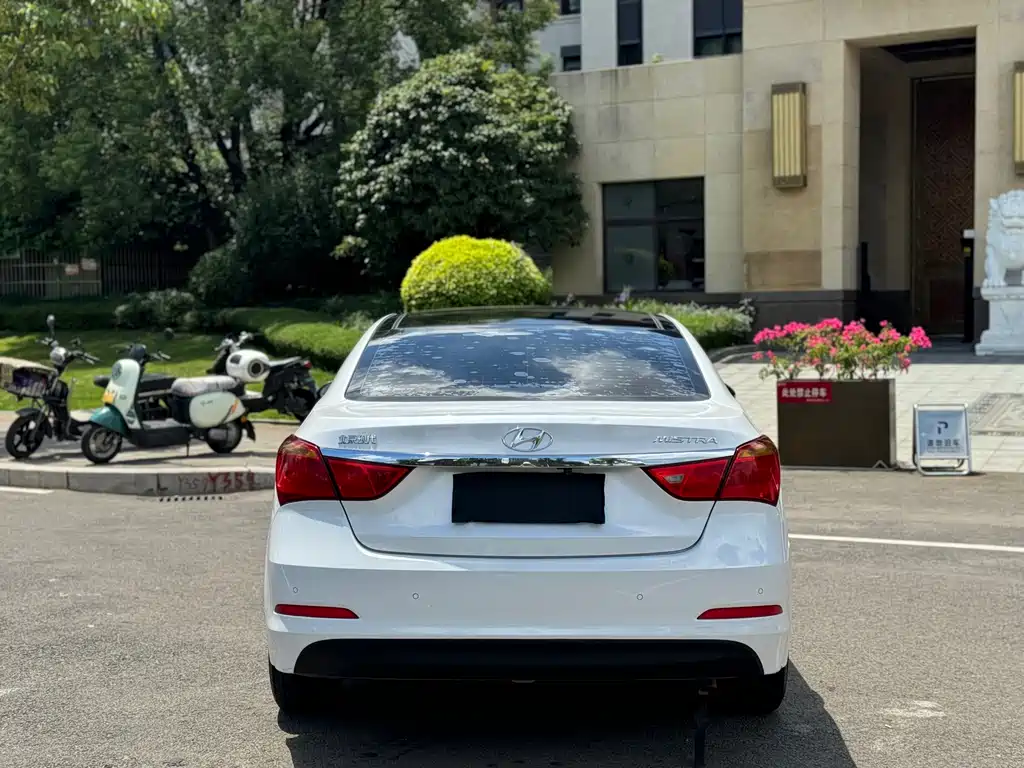 Hyundai Mistra 2015 — фото 16