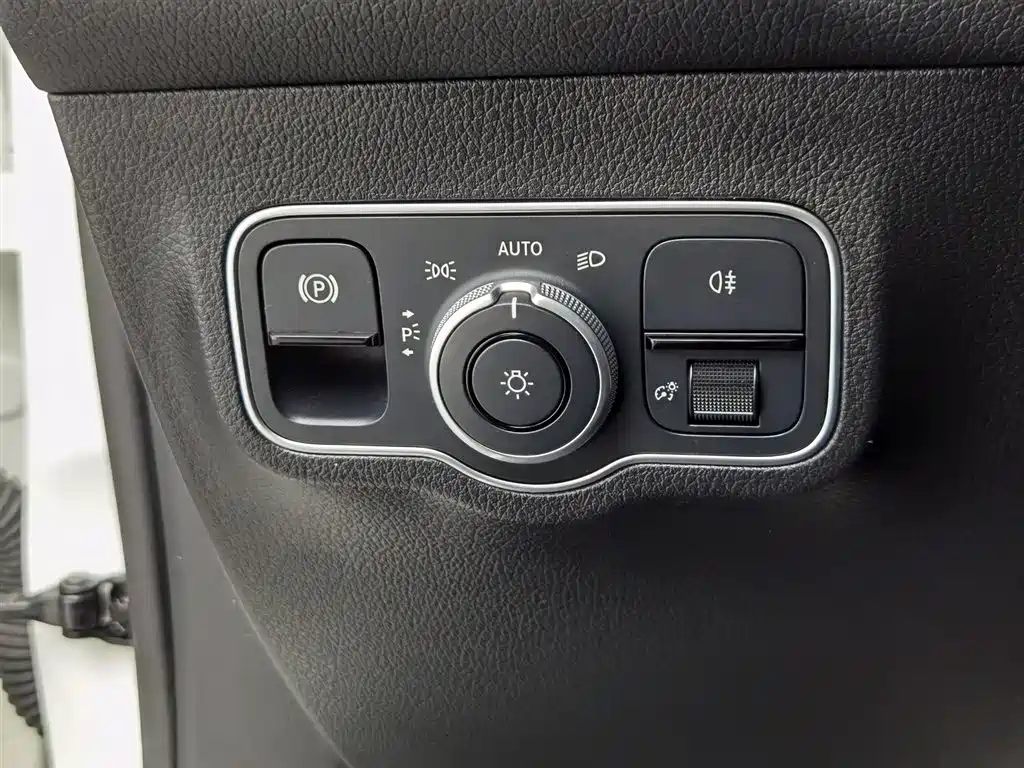 Mercedes-Benz GLB 2022 — фото 21