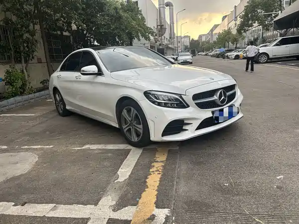 Mercedes-Benz C-Class 2020