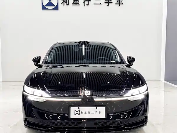 Zeekr 007 2024