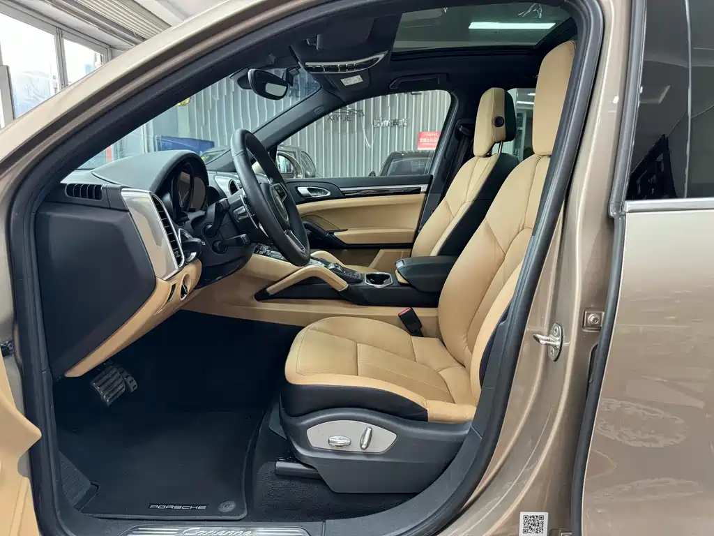 Porsche Cayenne 2015 — фото 11