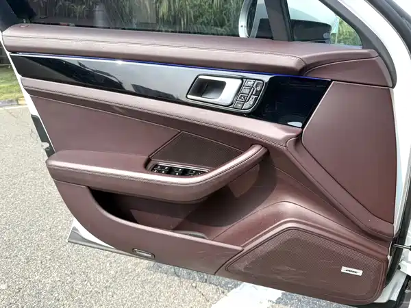 Porsche Panamera 2019
