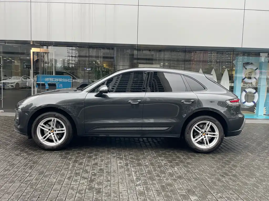 Porsche Macan 2024 — фото 10