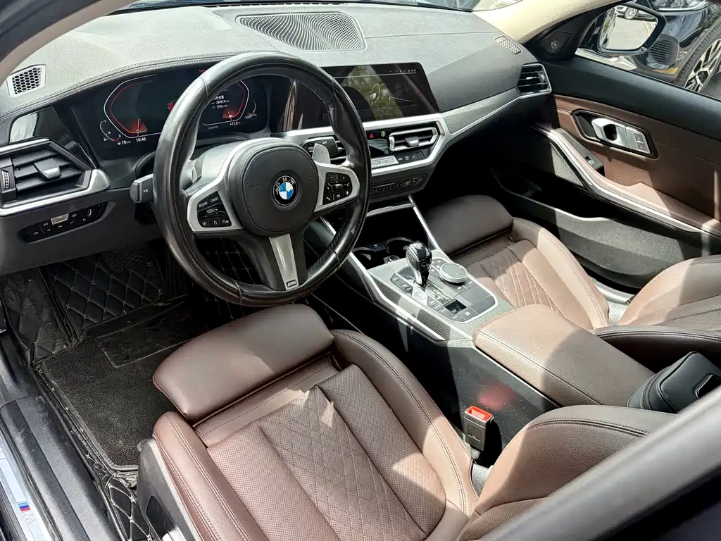 BMW 3 Series 2022 — фото 17