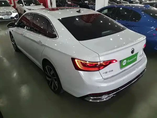 Volkswagen Sagitar 2023