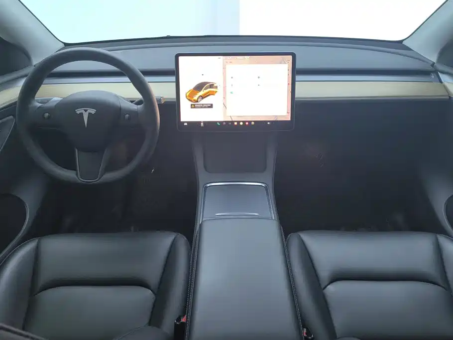 Tesla Model Y 2022 — фото 12