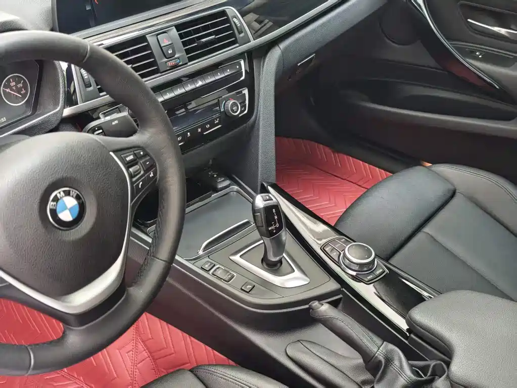 BMW 3 Series GT 2019 — фото 11