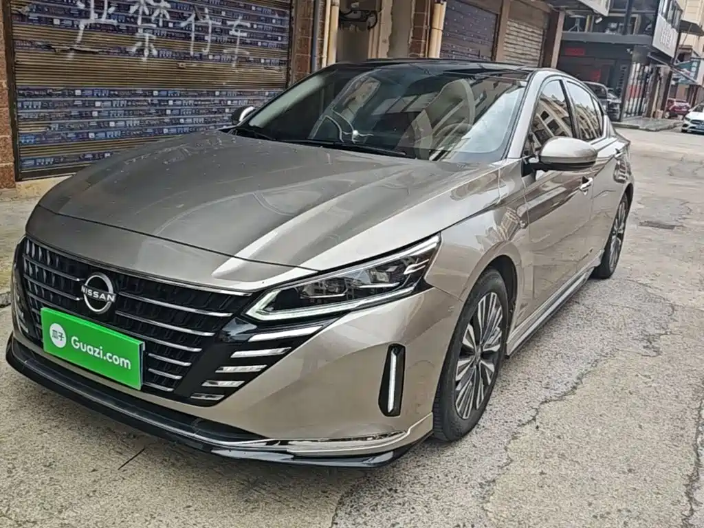 Nissan Teana 2023