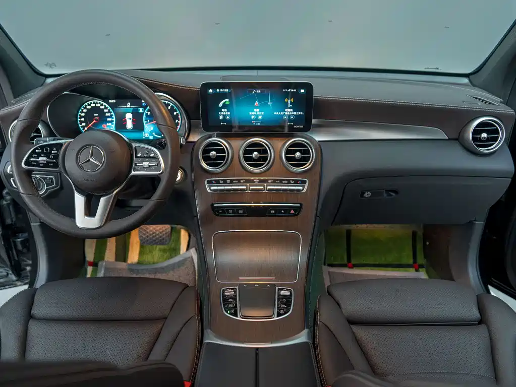 Mercedes-Benz GLC 2021 — фото 11