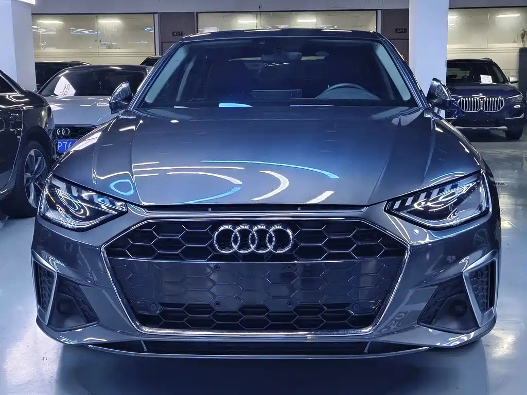 Audi A4L 2020