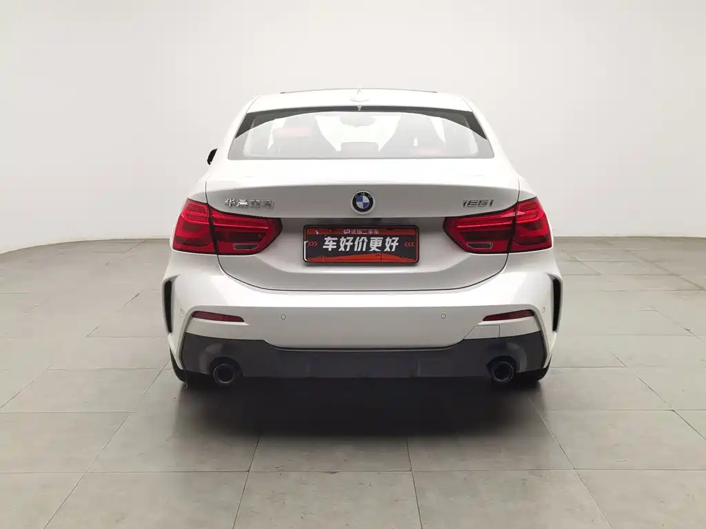 BMW 1 Series 2021