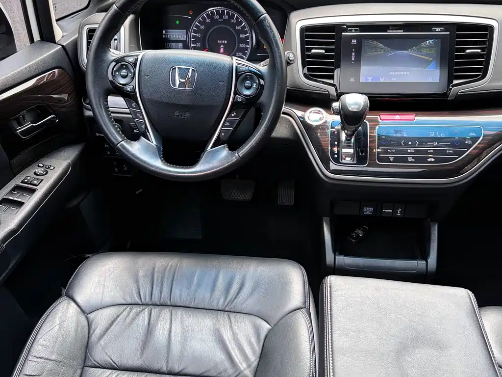Honda Odyssey 2018 — фото 4